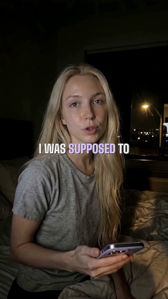 Still of the late-night reader from the story app ad